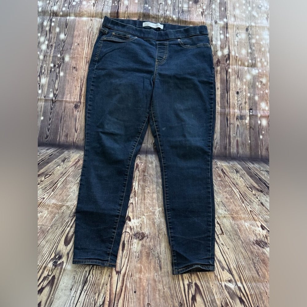 Levi's Women's Totally Shaping Skinny Jeans